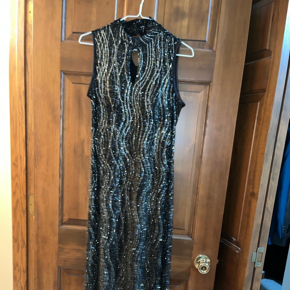 Ronni Nicole by Ouida Black and Silver Dress